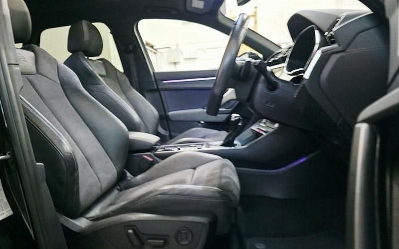 Begagnad Audi Q3 Advanced 230 HK (169 kW) 2019 Svart SUV