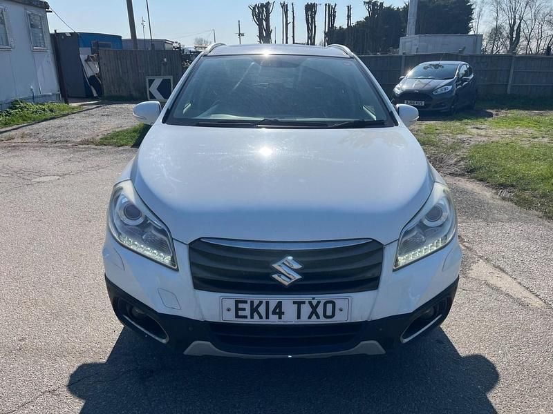 Used Suzuki SX4 S-Cross SZ5 120 HP (88 kW) 2014 White Hatchback