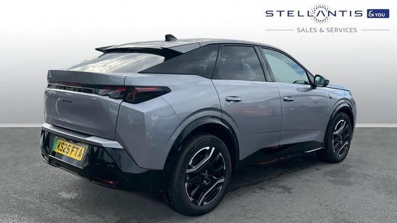 Used Peugeot e-3008 GT 152 kW (207 HP) 2025 Grey SUV
