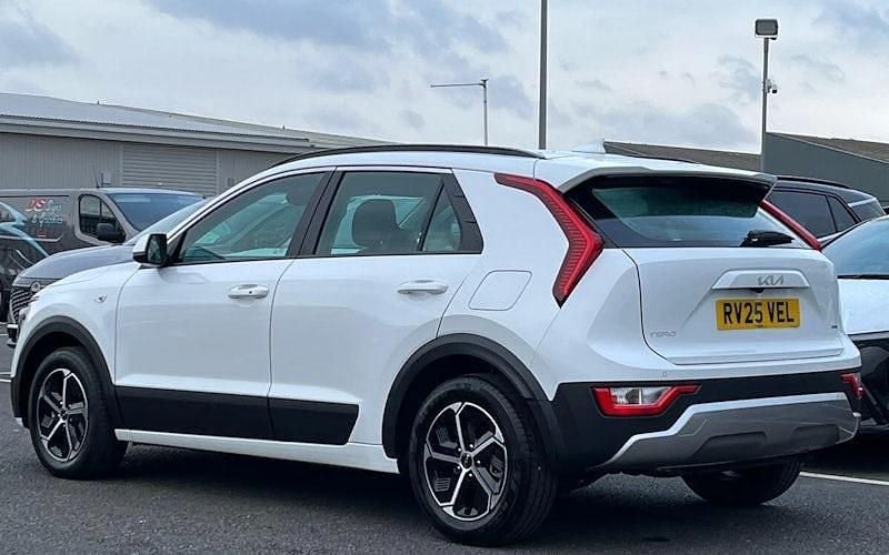 Used Kia Niro 129 HP (94 kW) 2025 White SUV