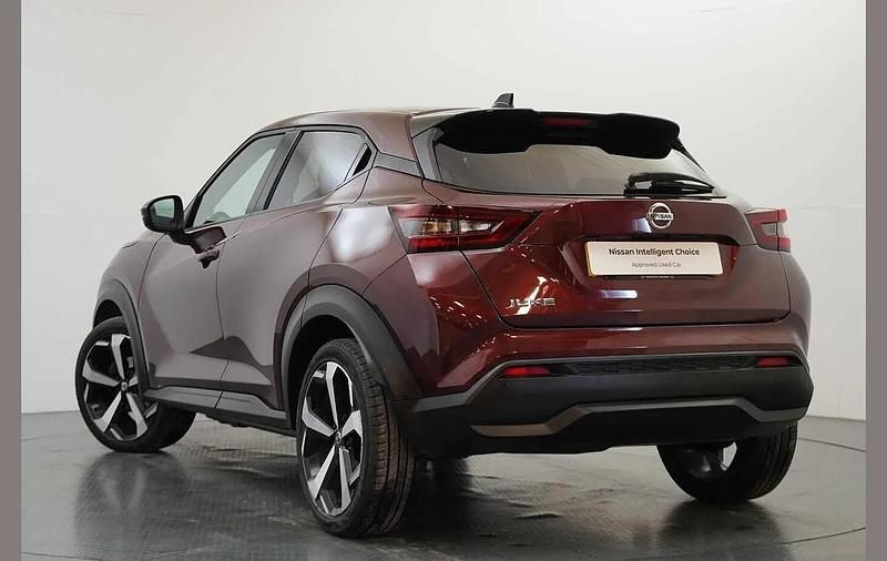 Used Nissan Juke Tekna 114 HP (83 kW) 2020 Red SUV