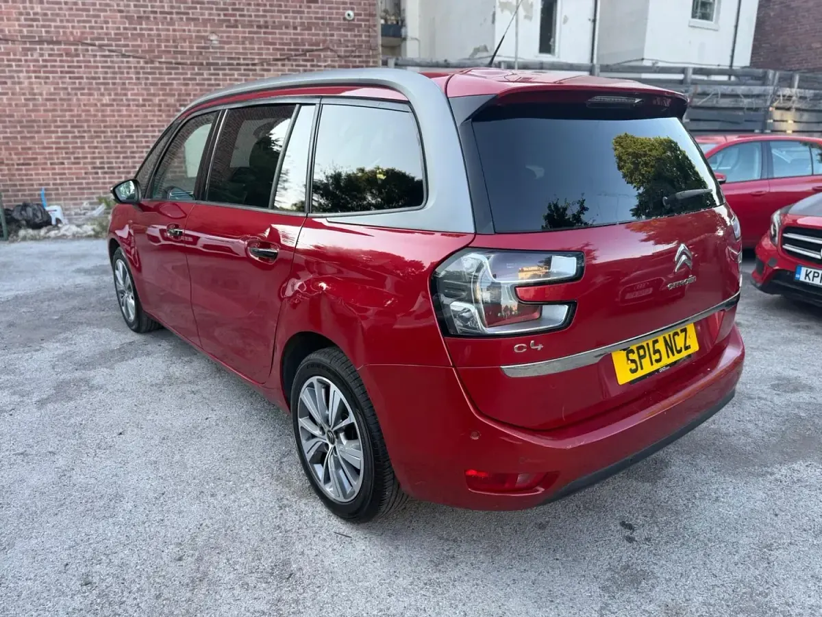 Used Citroën Grand C4 Picasso Exclusive 2015 Red MPV