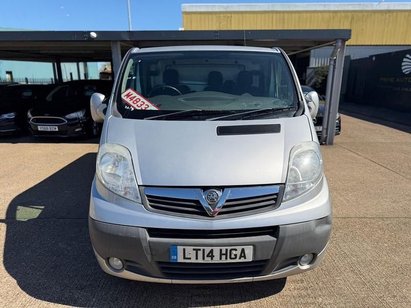 Used Vauxhall Vivaro Sportive 115 HP (84 kW) 2014 Silver MPV
