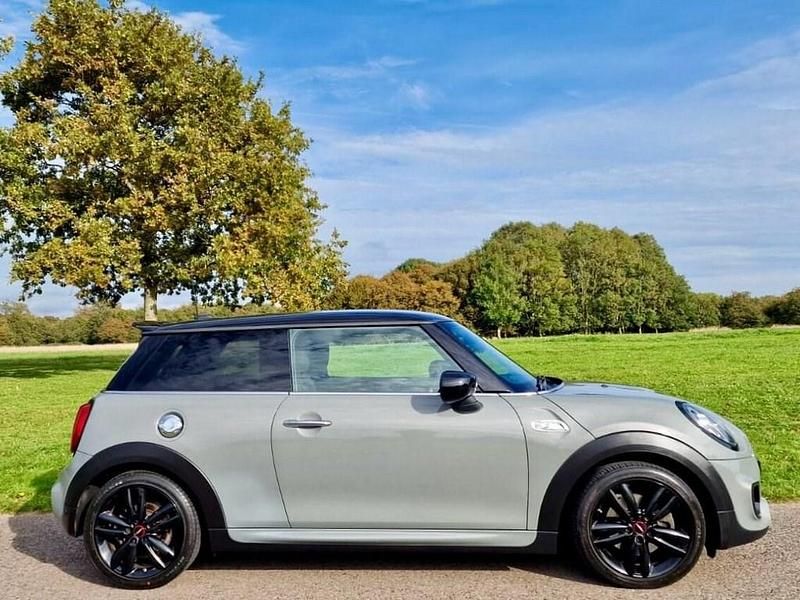Used Mini Cooper S Hatch 192 HP (141 kW) 2019 Grey Hatchback