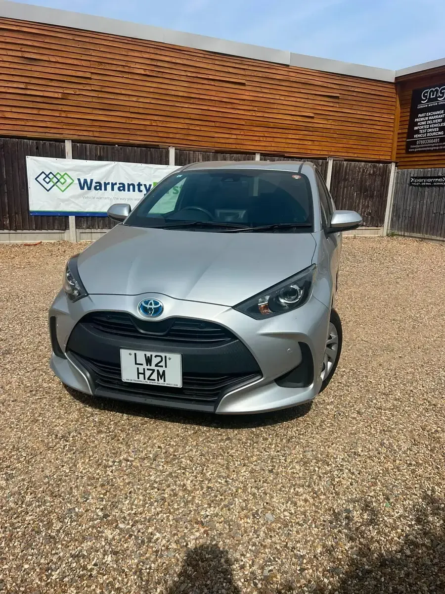 Used Toyota Yaris Design 116 HP (85 kW) 2026 Silver Hatchback