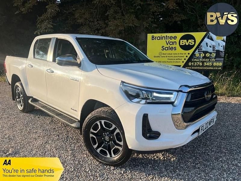 Used Toyota HiLux 150 HP (110 kW) 2022 White Pickup