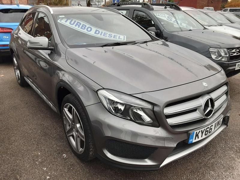 Grey Used 2016 Mercedes GLA200 AMG line SUV | £8,671 (Fair price) - Image 1/3