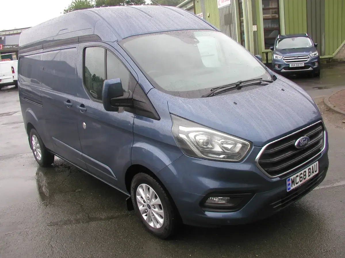 Used Ford Transit Custom Limited 170 HP (125 kW) 2018 Blue Van