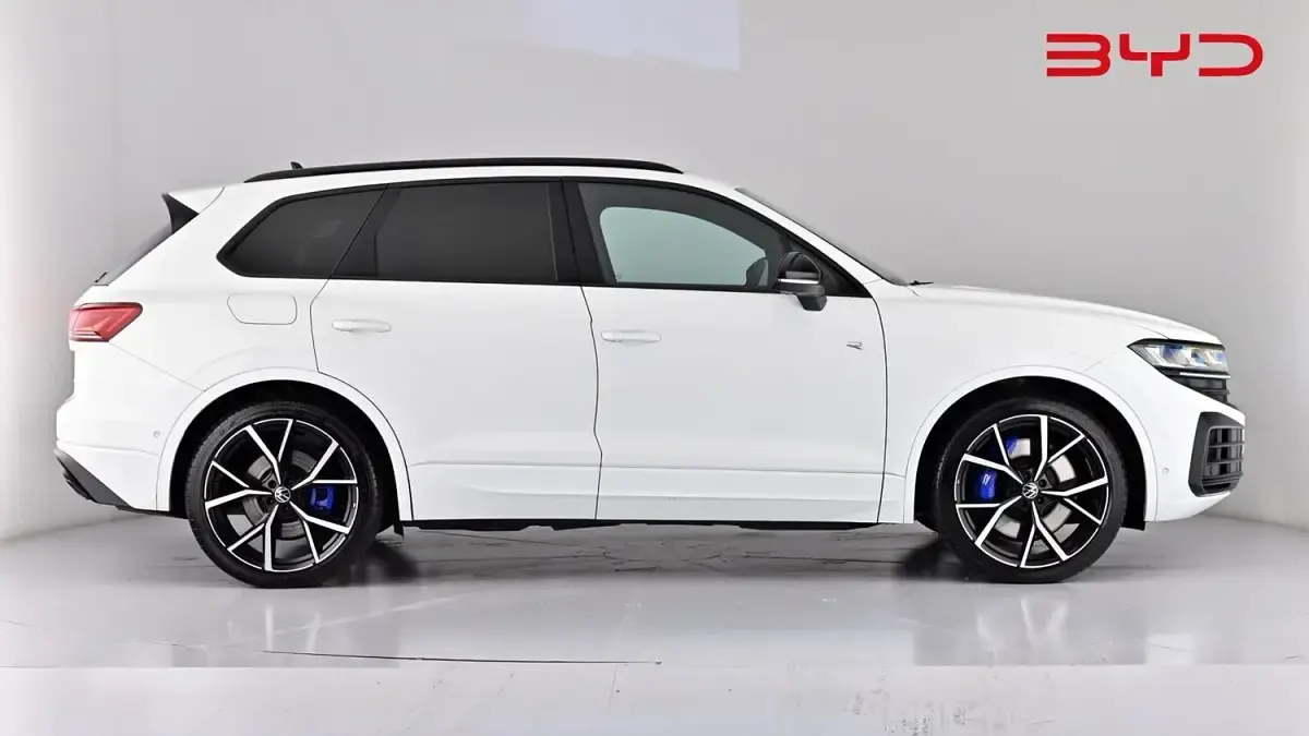 Used VW Touareg R 462 HP (339 kW) 2024 Pure white SUV