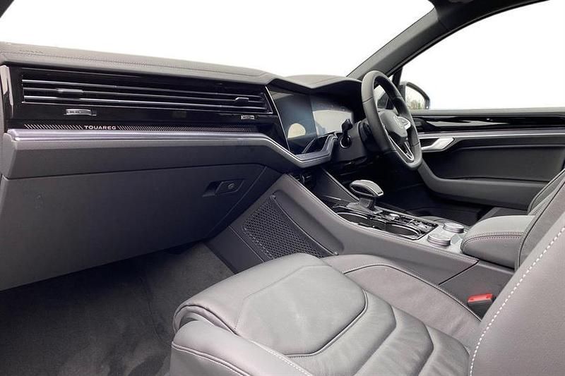 Used VW Touareg Black Edition 286 HP (210 kW) 2025 Silicon grey SUV