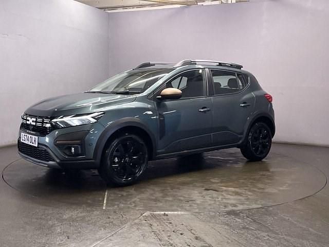 Used Dacia Sandero Extreme 90 HP (66 kW) 2024 Green Hatchback