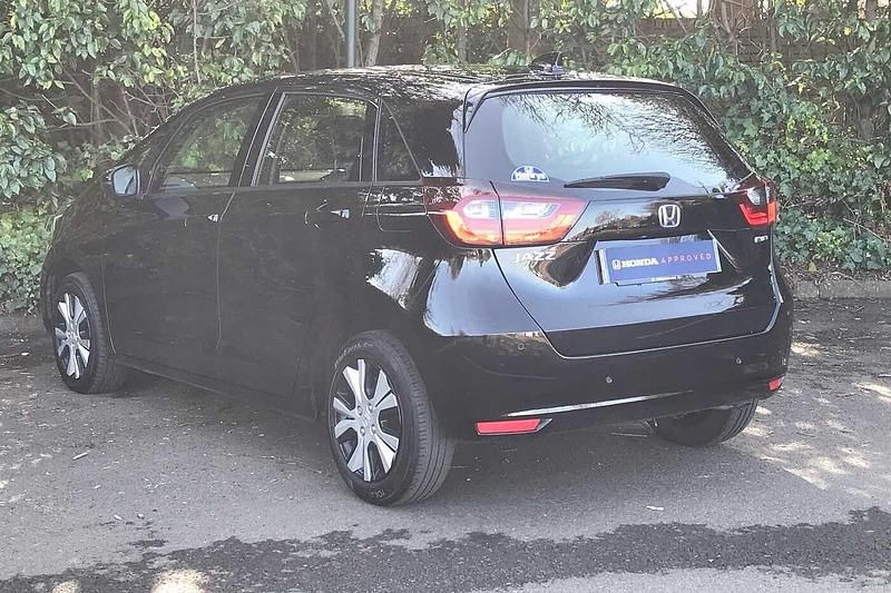 Used Honda Jazz Hybrid 109 HP (80 kW) 2023 Crystal black Hatchback