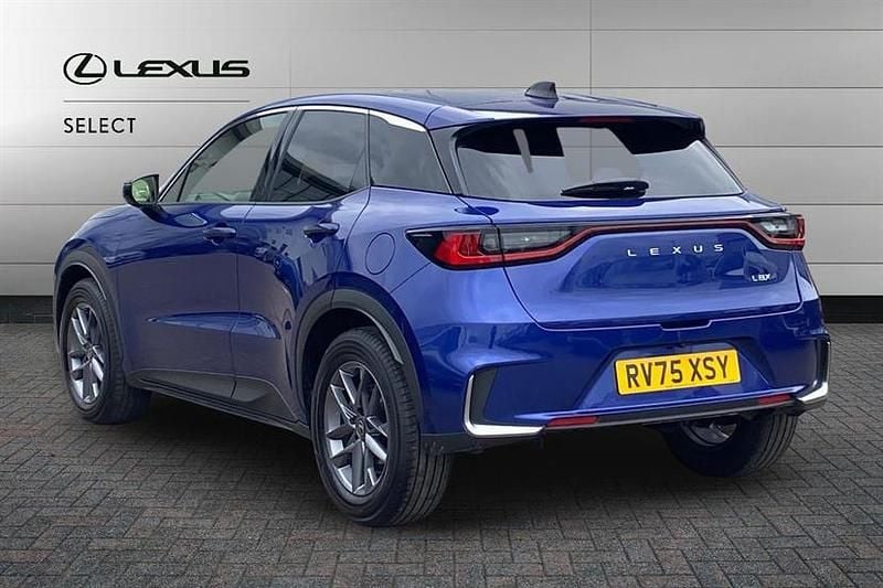 Used Lexus LBX 136 HP (100 kW) 2025 Dark blue SUV