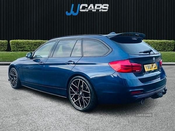 Used BMW 318 Sport Line 150 HP (110 kW) 2018 Blue Estate