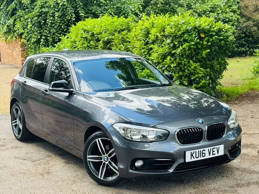 Used BMW 118 Sport Line 150 HP (110 kW) 2016 Grey Hatchback