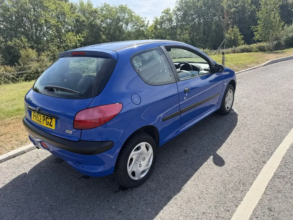 Used Peugeot 206 Style 60 HP (44 kW) 2002 Blue Hatchback