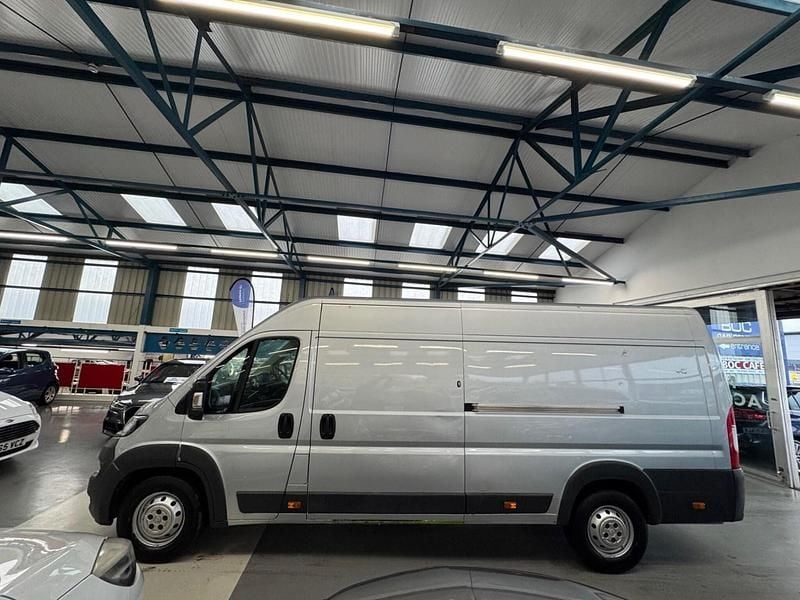 Used Peugeot Boxer 130 HP (95 kW) 2016 Silver Van