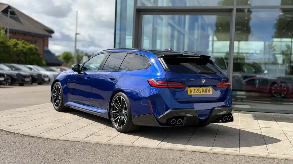 New BMW M5 2026 Blue Estate