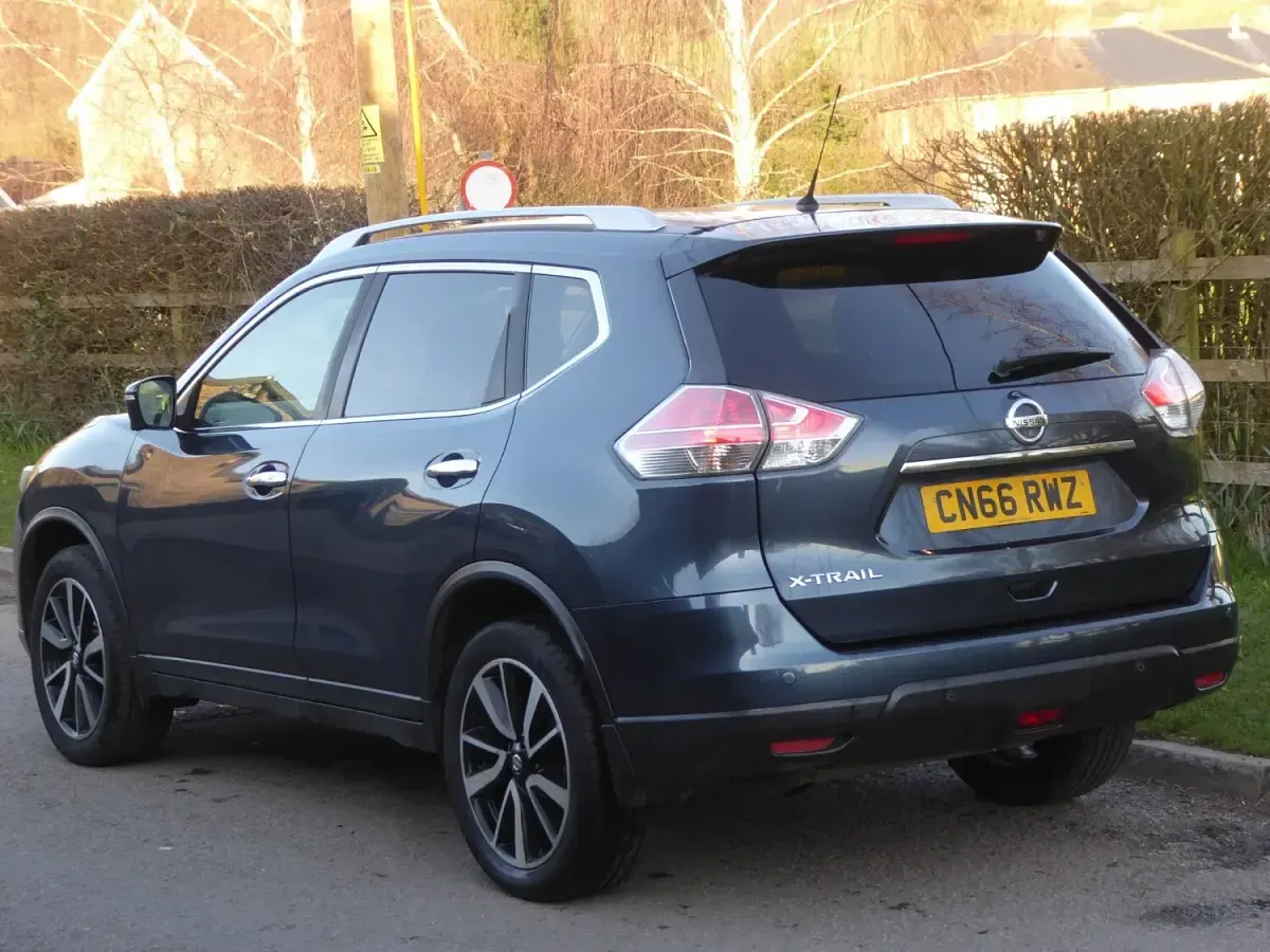 Used Nissan X-Trail N-TEC 130 HP (95 kW) 2016 Blue SUV