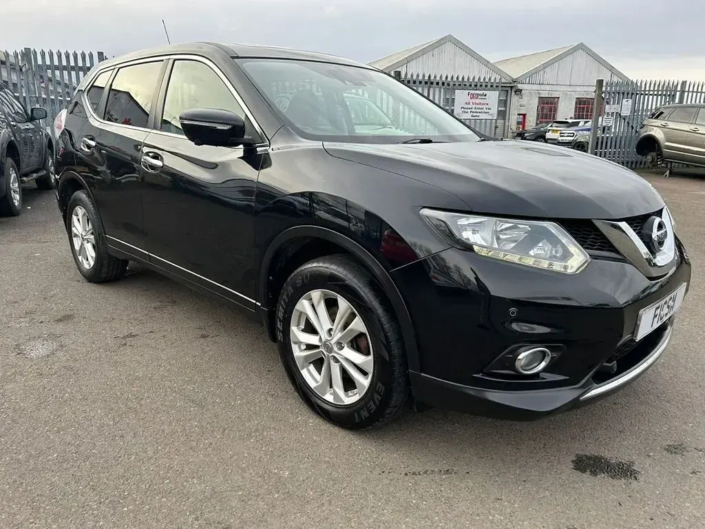 Used Nissan X-Trail Acenta 130 HP (95 kW) 2015 Black SUV