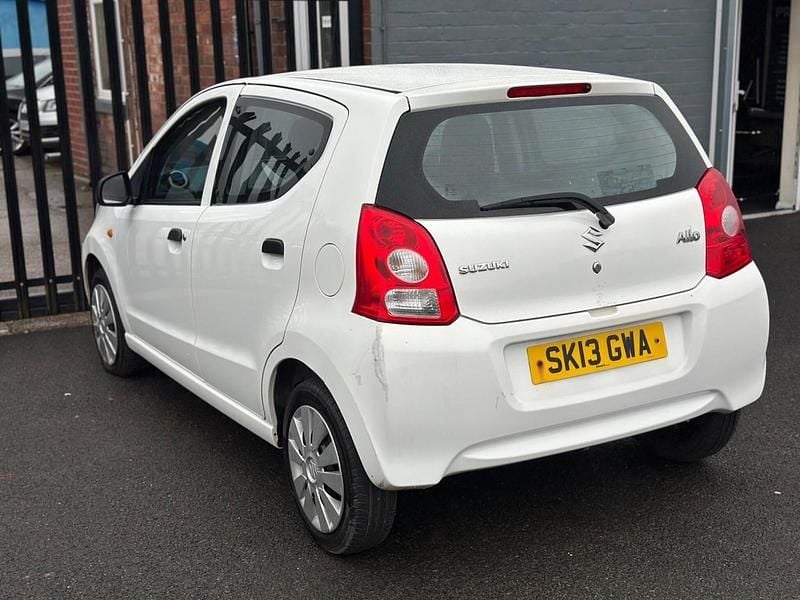 Used Suzuki Alto 2013 White Hatchback