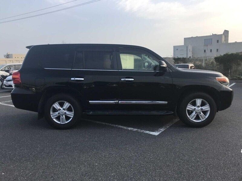 Black Used 2014 Toyota Land Cruiser SUV | £39,995 (Fair price) - Image 1/4