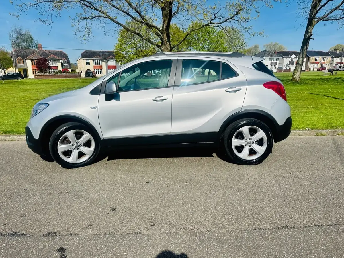 Second-hand Vauxhall Mokka 130 CP (95 kW) 2014 Argintiu SUV