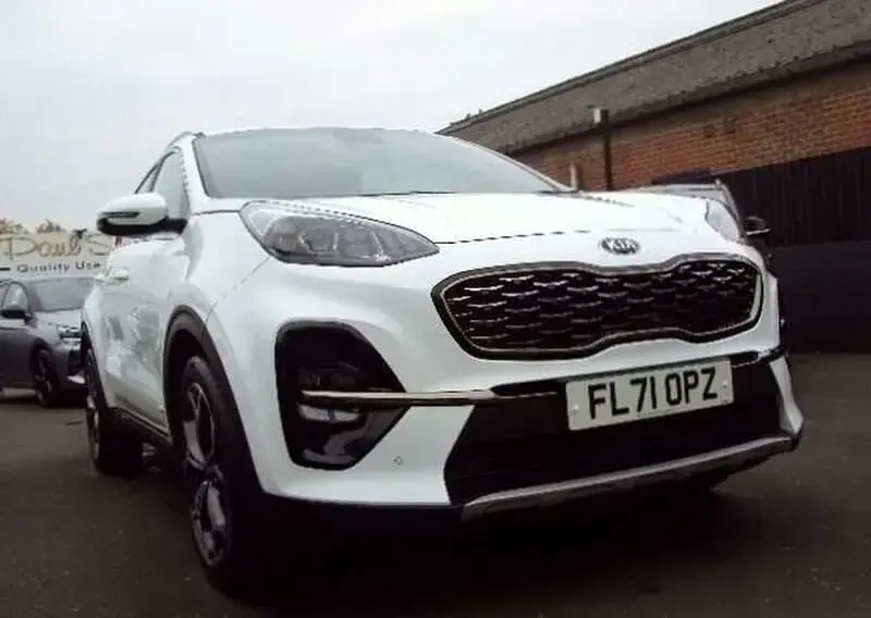 Usado Kia Sportage GT-Line 134 CV (98 kW) 2022 Blanco SUV