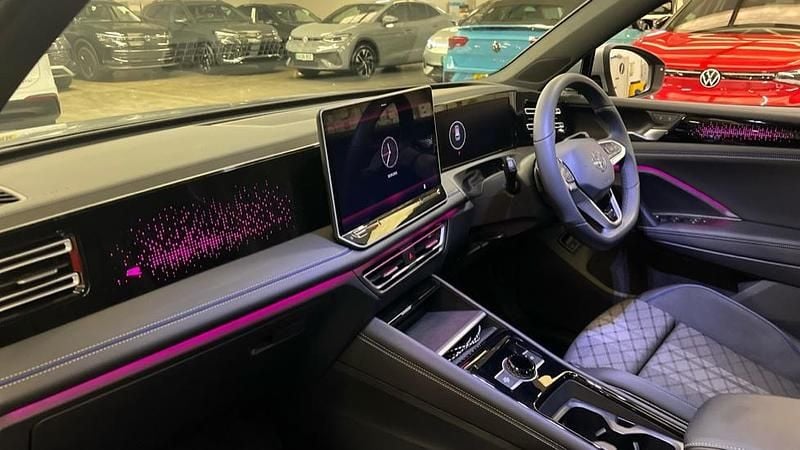 Used VW Tiguan R-line 204 HP (150 kW) 2026 Oyster silver metallic SUV