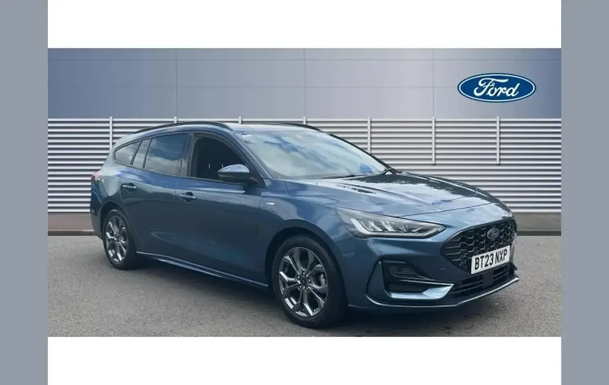 Gebraucht Ford Focus ST-Line 125 PS (91 kW) 2023 Kombi