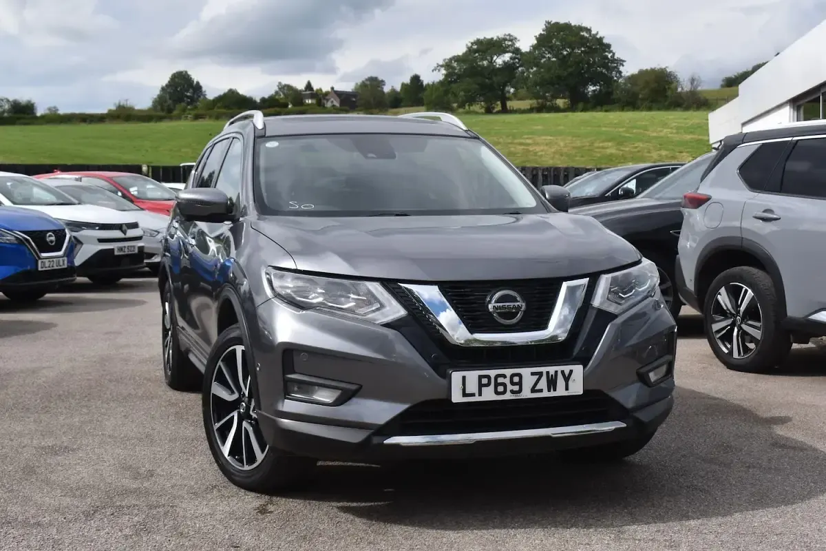 Used Nissan X-Trail Tekna 159 HP (116 kW) 2020 Grey SUV