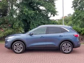 Used Ford Kuga Titanium 190 HP (139 kW) 2021 Blue SUV