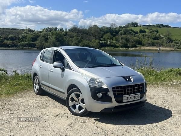 Silver Used 2012 Peugeot 3008 Active Hatchback | £2,450 (Fair price) - Image 1/4