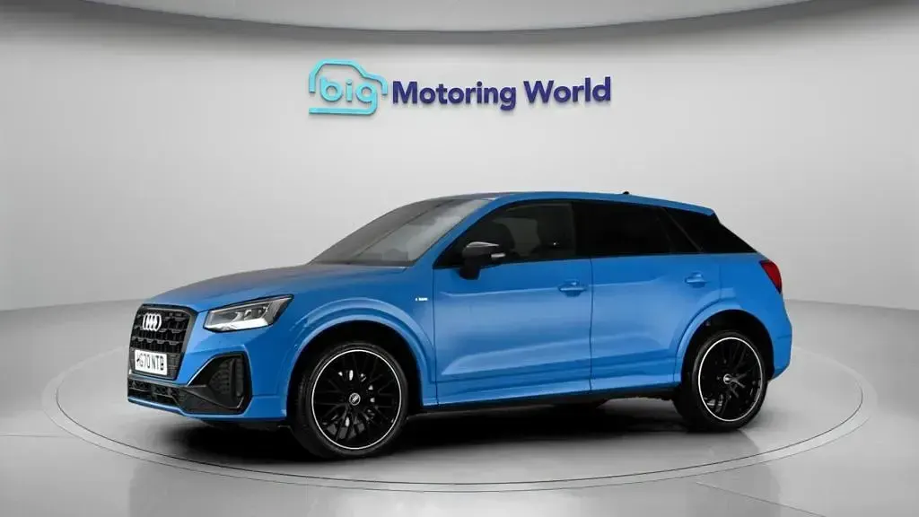 Used Audi Q2 Black Edition 150 HP (110 kW) 2021 Blue SUV
