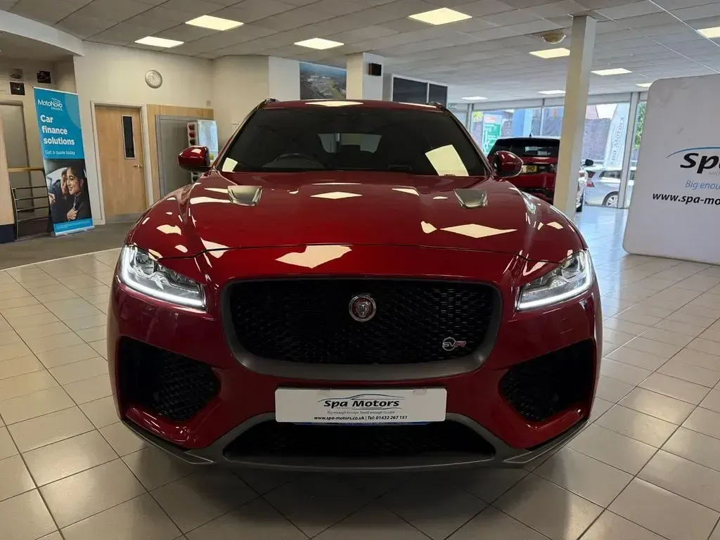 Used Jaguar F-Pace Supercharged 550 HP (404 kW) 2019 Red SUV