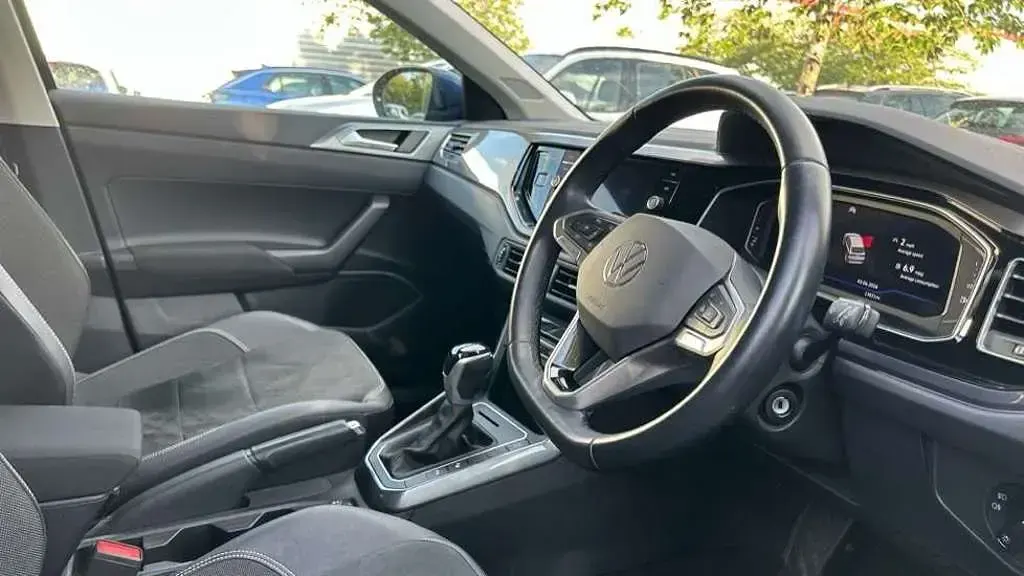 Used VW Taigo Style 150 HP (110 kW) 2022 Reef blue metallic SUV