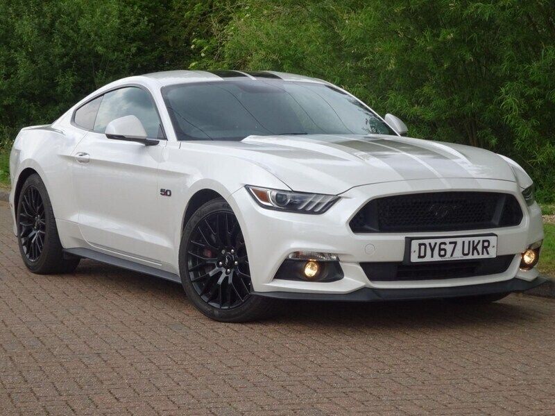 White Used 2017 Ford Mustang GT Fastback Coupe | £27,990 (Fair price) - Image 1/4