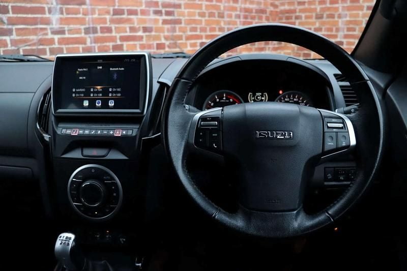 Used Isuzu D-Max 164 HP (120 kW) 2018 White Pickup