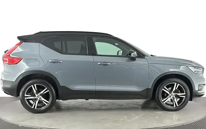Used Volvo XC40 R-Design 163 HP (119 kW) 2020 Grey SUV