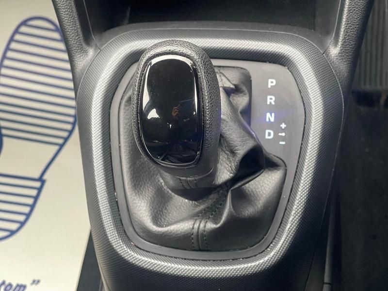 Usado Hyundai i10 SE 87 HP (63 kW) 2017 Vermelho Citadino