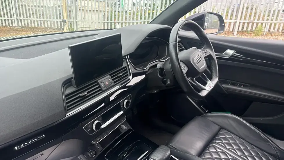 Used Audi Q5 Comfort 299 HP (219 kW) 2021 Green SUV