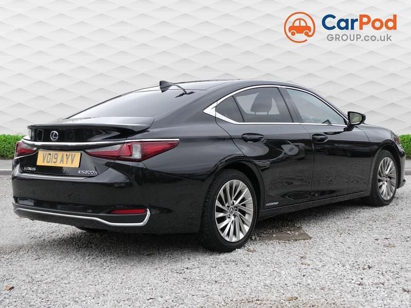 Used Lexus ES300H 2019 Black Sedan