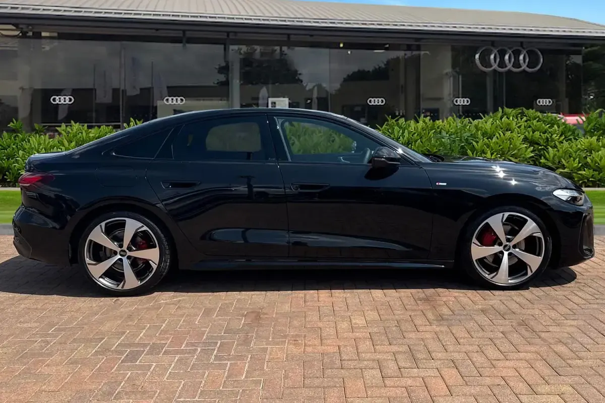 New Audi A5 Comfort 204 HP (150 kW) 2026 Black Sedan