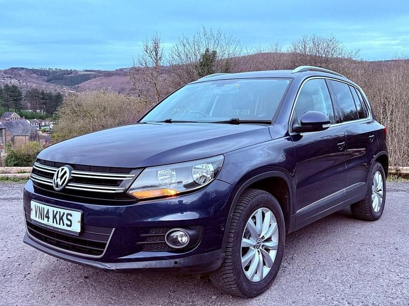 Używany VW Tiguan Match 140 KM (102 kW) 2014 Niebieski SUV