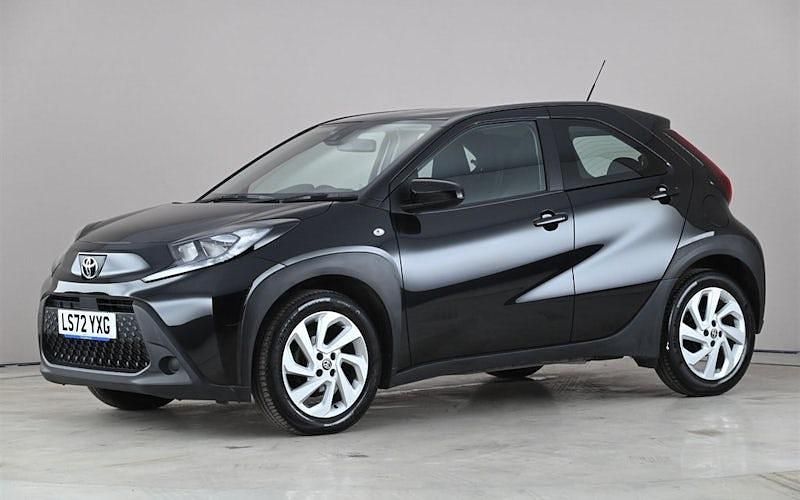 Used Toyota Aygo X PURE 72 HP (52 kW) 2025 SUV