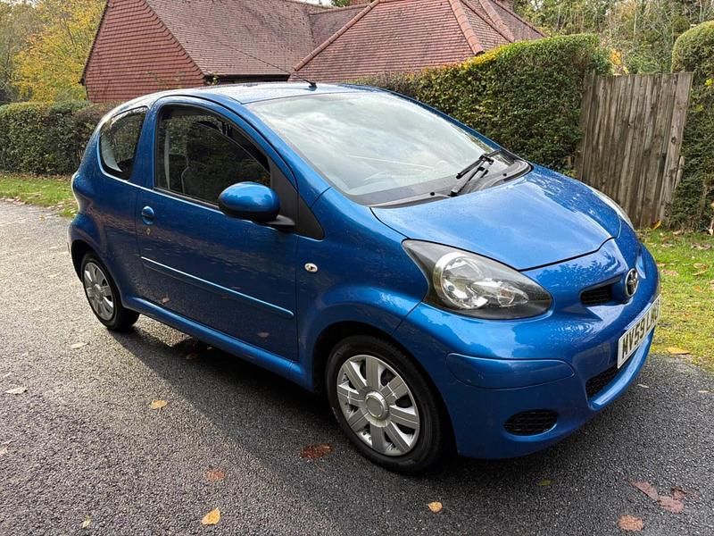 Blue Used 2009 Toyota Aygo Hatchback | £2,860 (Fair price) - Image 1/3