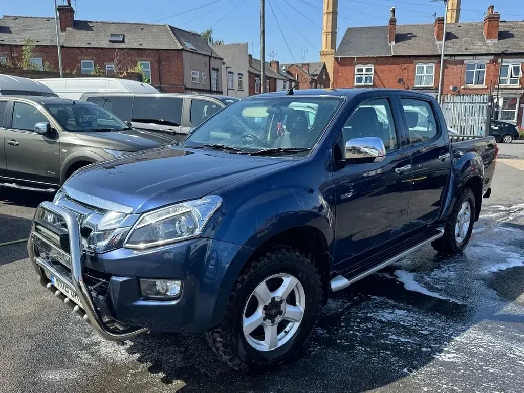 Used Isuzu D-Max 2016 Blue Pickup