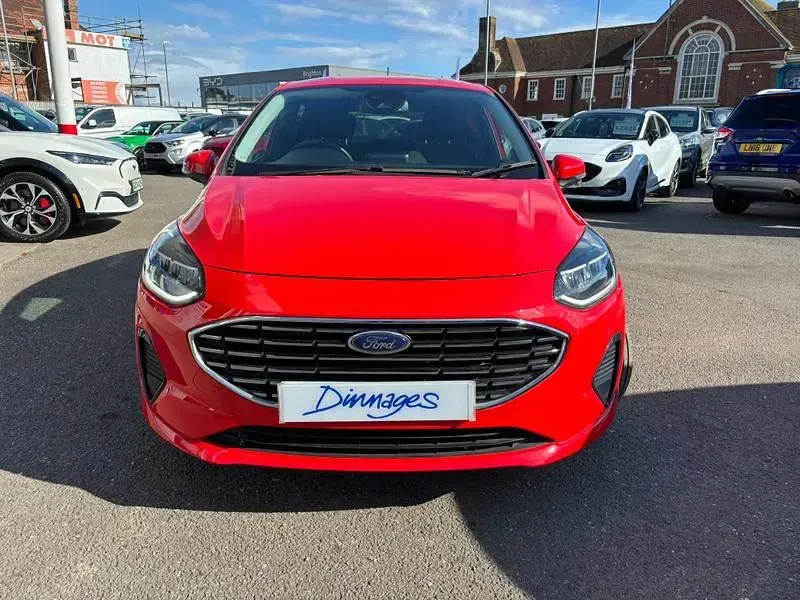 Used Ford Fiesta Titanium 100 HP (73 kW) 2022 Red Hatchback