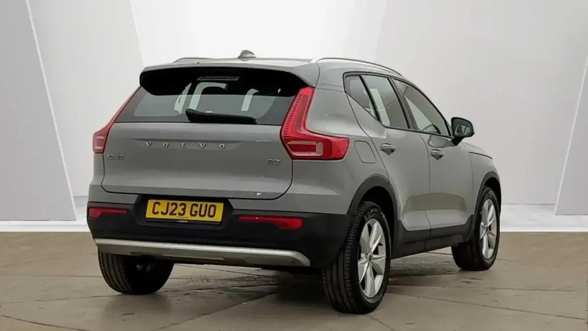 Used Volvo XC40 Core 161 HP (118 kW) 2024 SUV