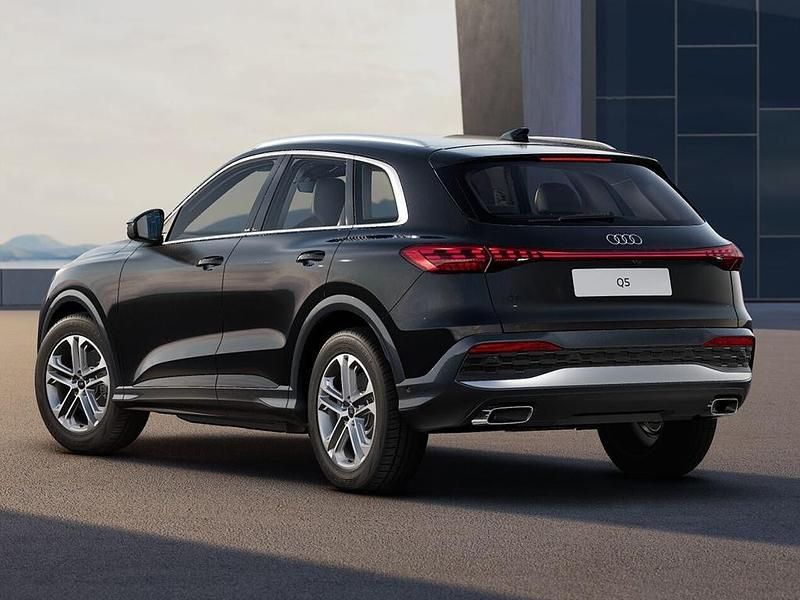 New Audi Q5 Sport 2026 Black SUV